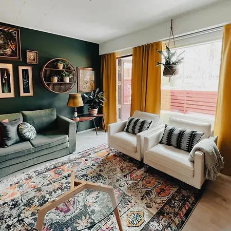 Pieni Lomahuoneisto Ja Ulkoporeallas Apartamento