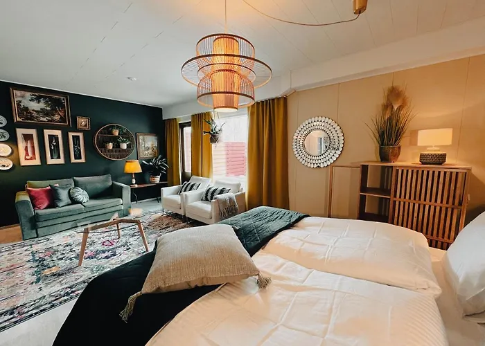 Pieni Lomahuoneisto Ja Ulkoporeallas *